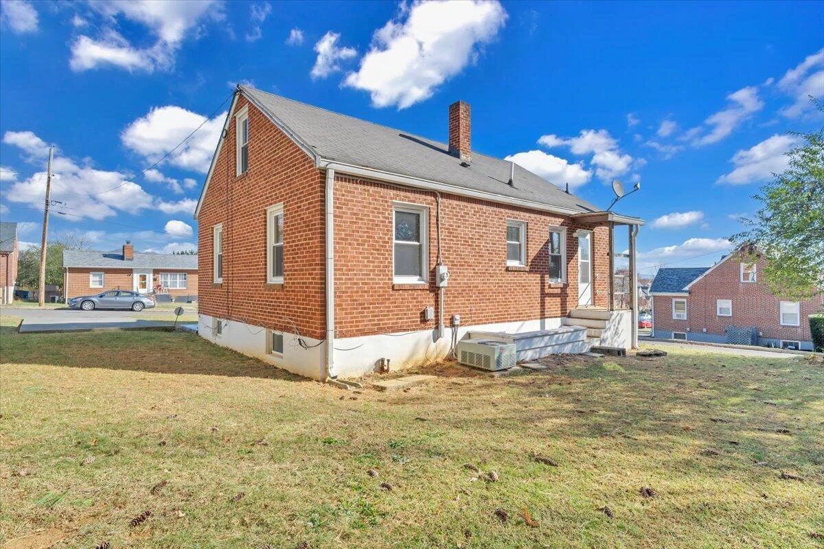 3504 Forest Hill AVE NW - Photo 29