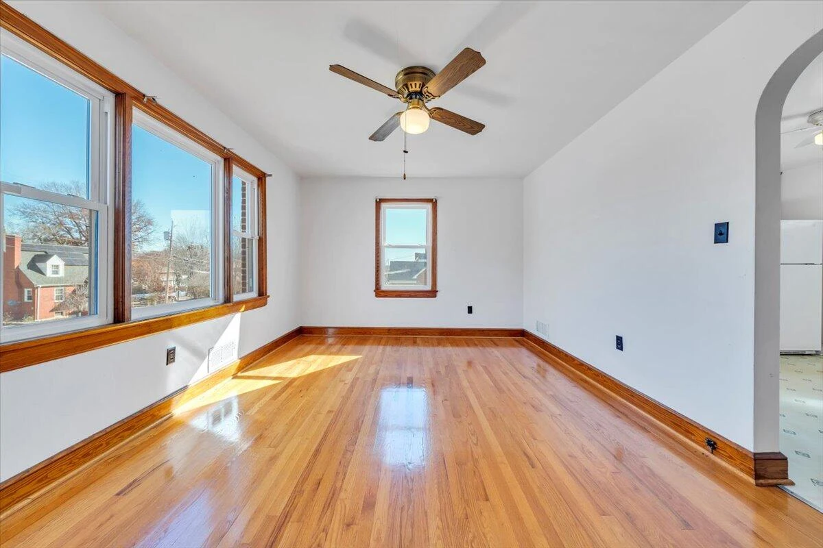 3504 Forest Hill AVE NW - Photo 3