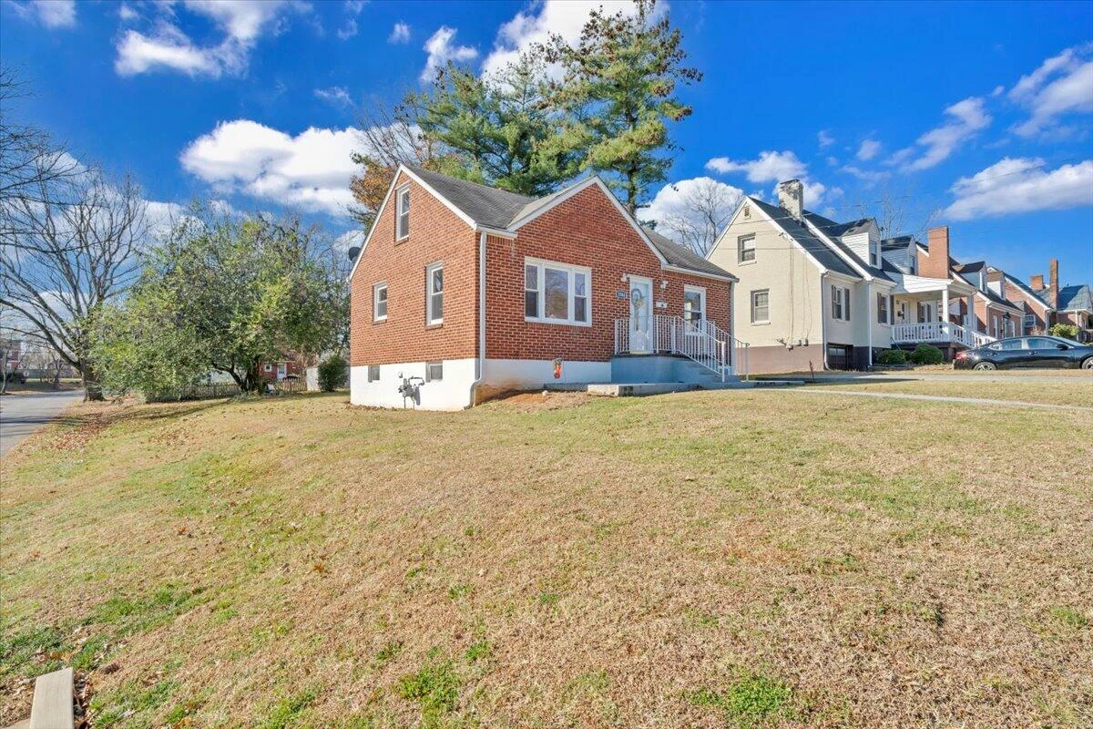 3504 Forest Hill AVE NW - Photo 34