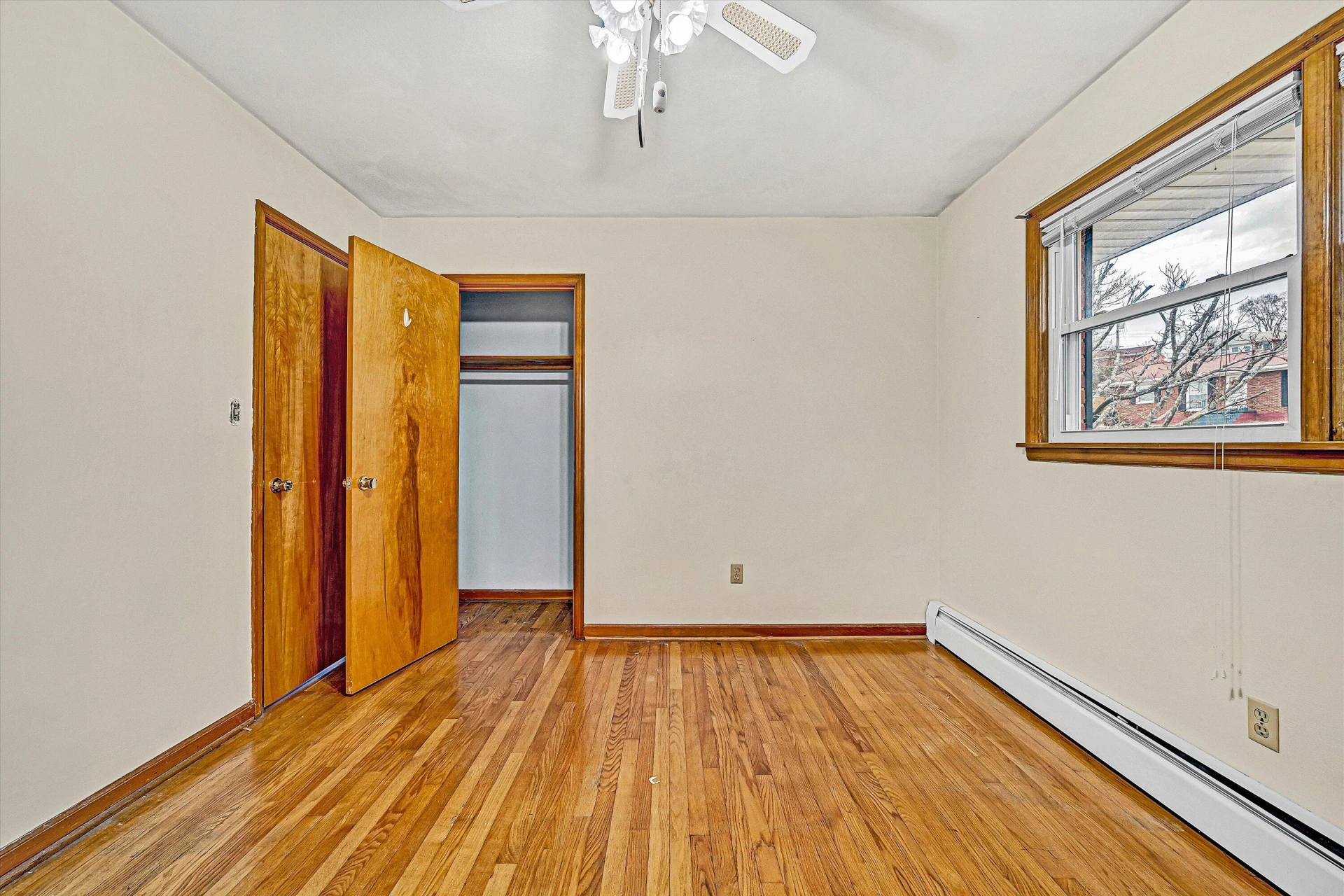 156 Tampa DR - Photo 16