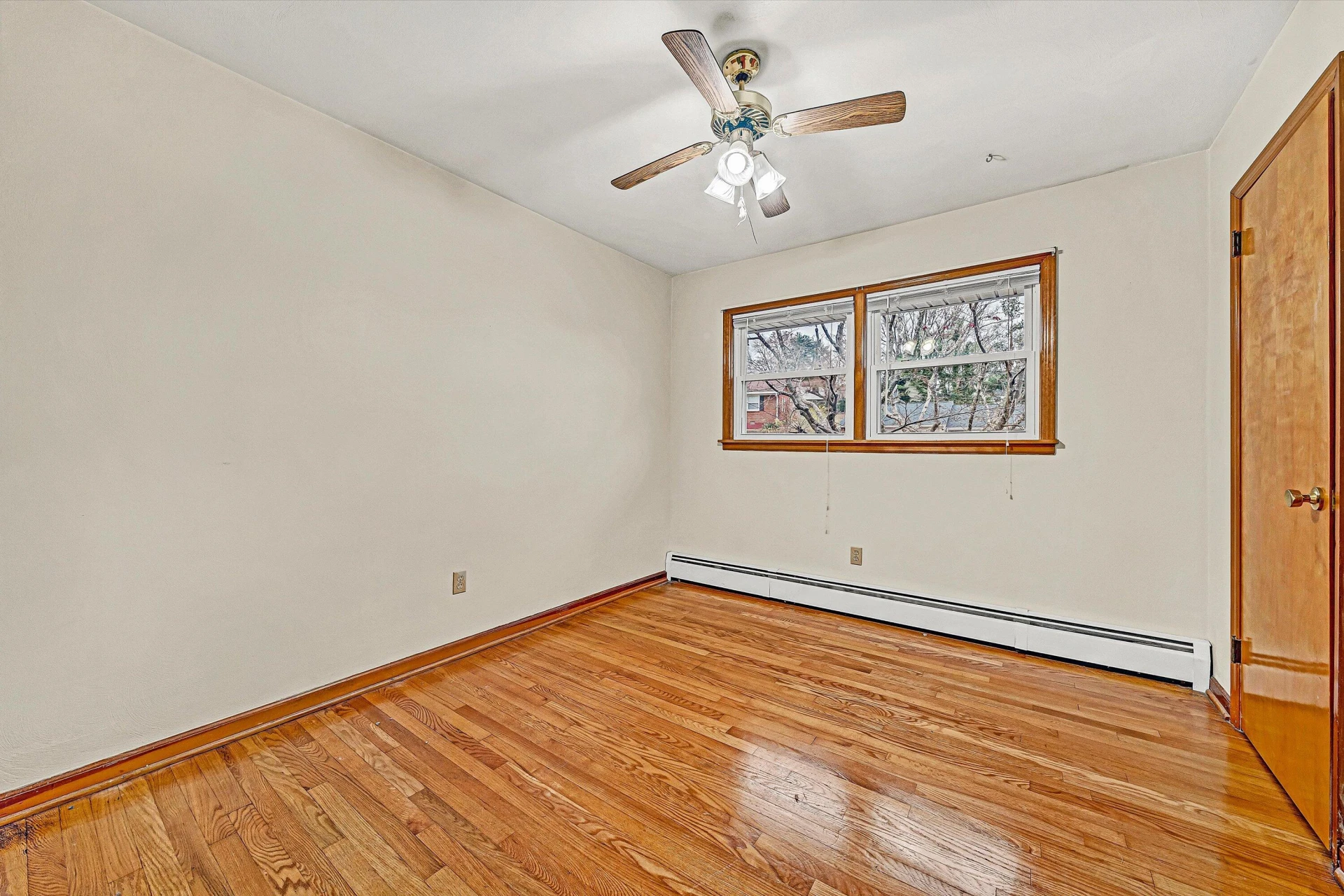 156 Tampa DR - Photo 17