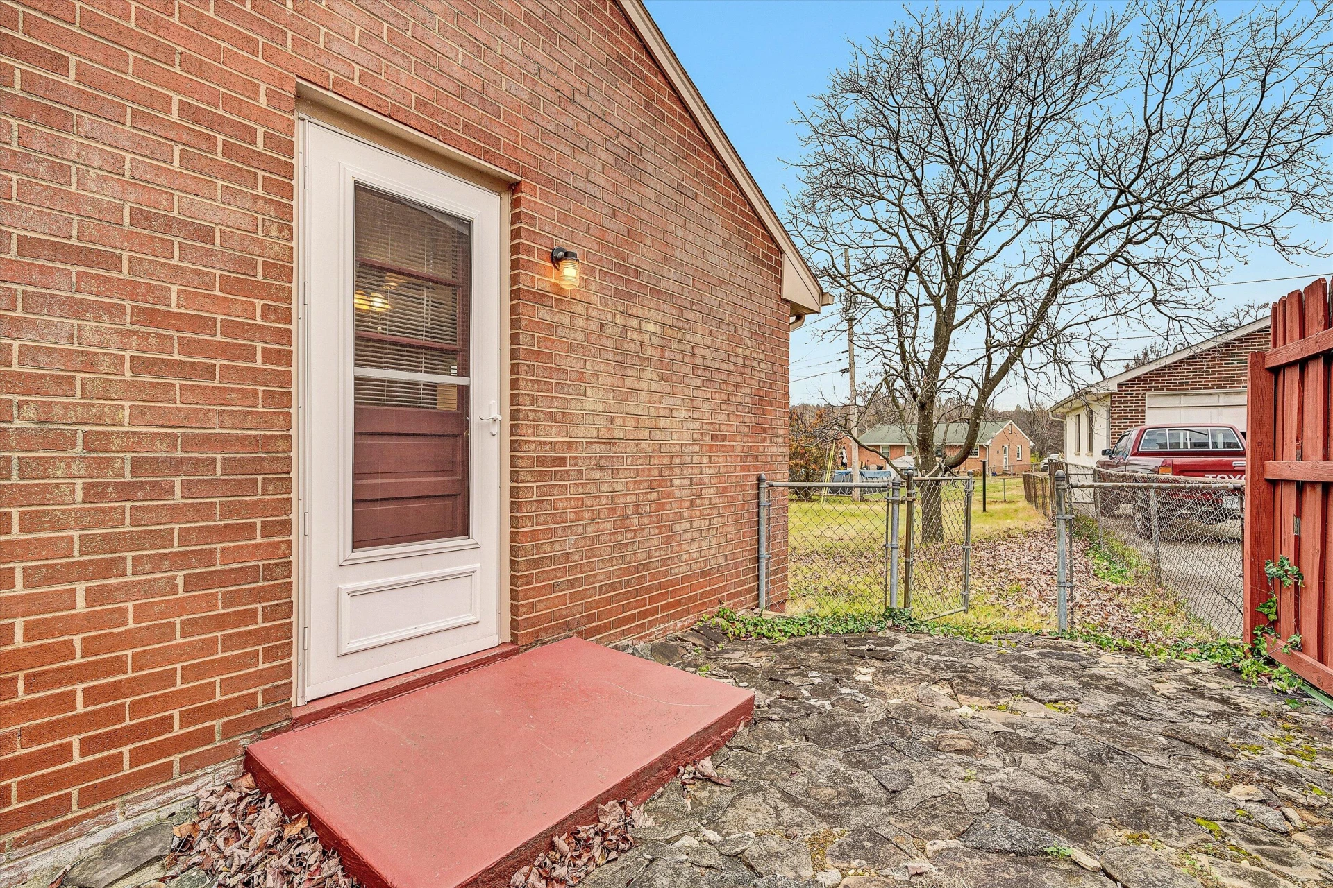 156 Tampa DR - Photo 26