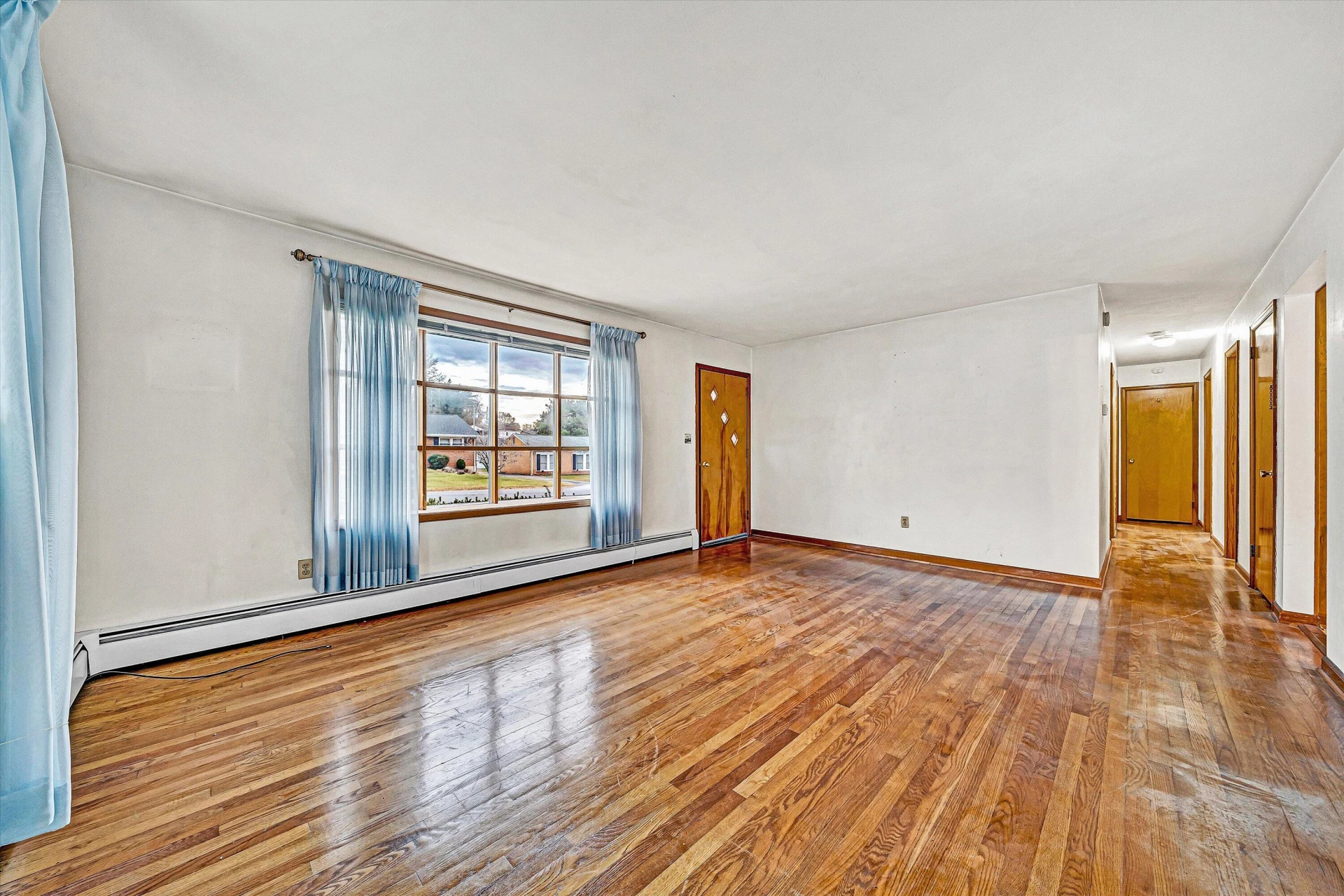 156 Tampa DR - Photo 4