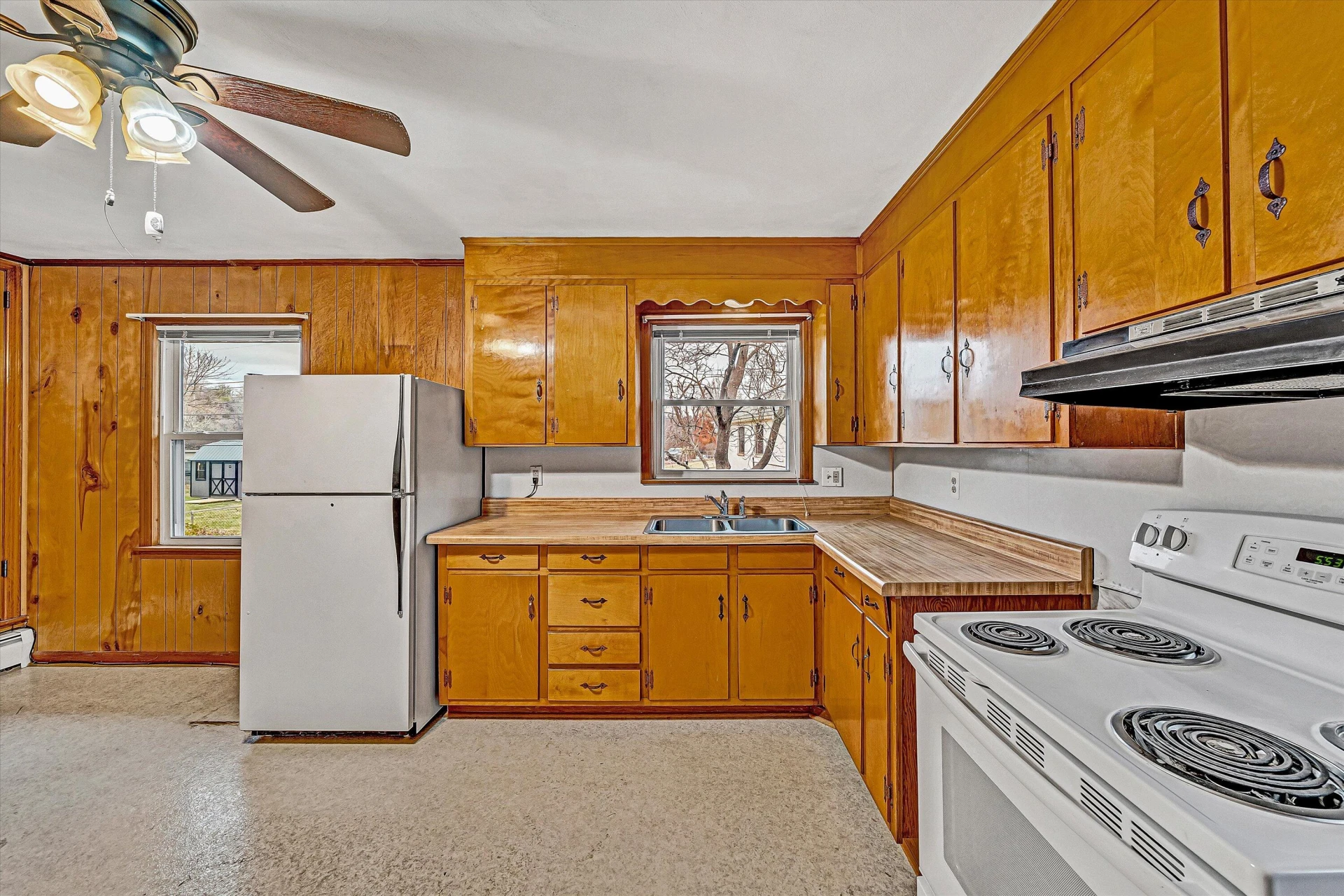 156 Tampa DR - Photo 8