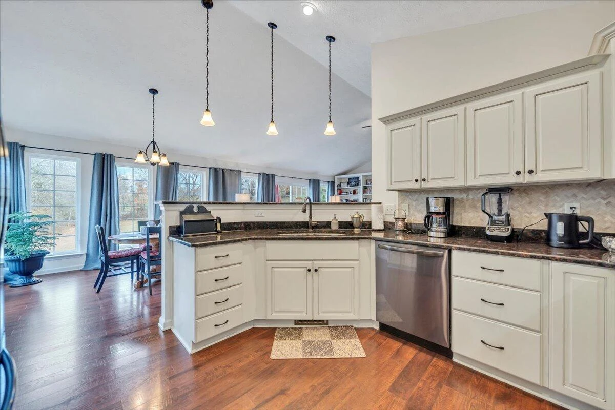 1074 Blueberry Hill CT - Photo 23