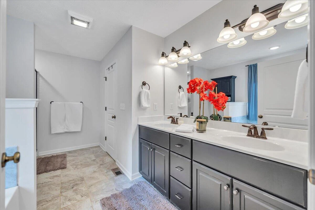 1074 Blueberry Hill CT - Photo 30