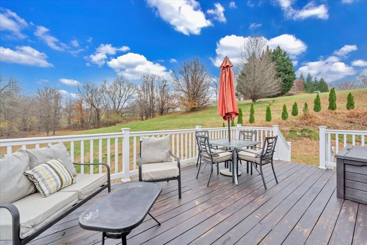 1074 Blueberry Hill CT - Photo 45