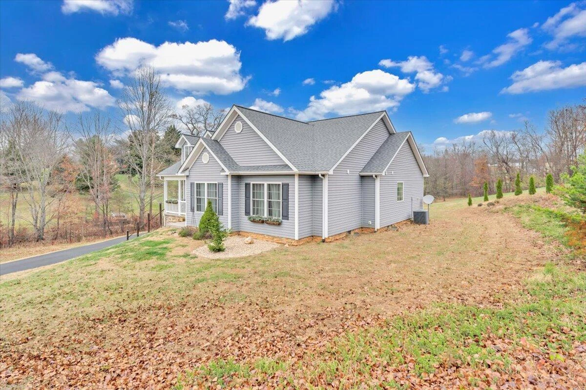 1074 Blueberry Hill CT - Photo 59