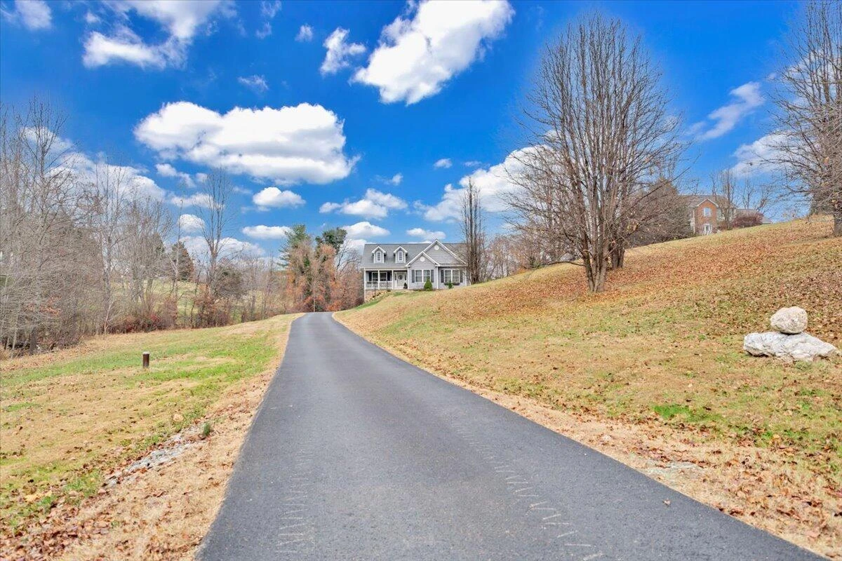 1074 Blueberry Hill CT - Photo 61