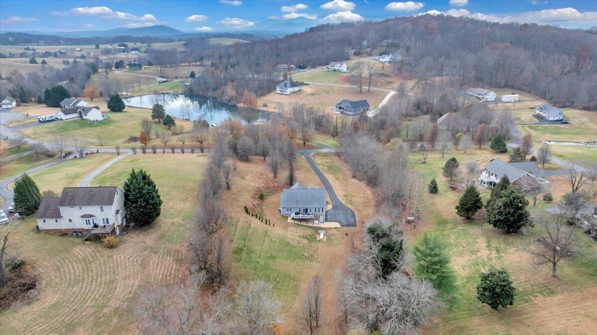 1074 Blueberry Hill CT - Photo 73