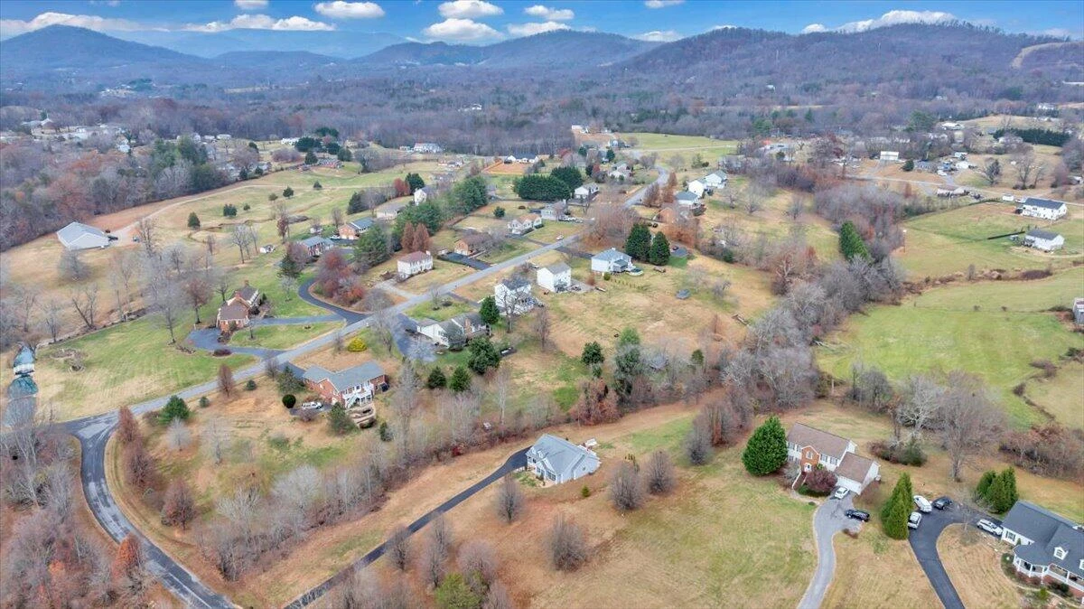 1074 Blueberry Hill CT - Photo 79