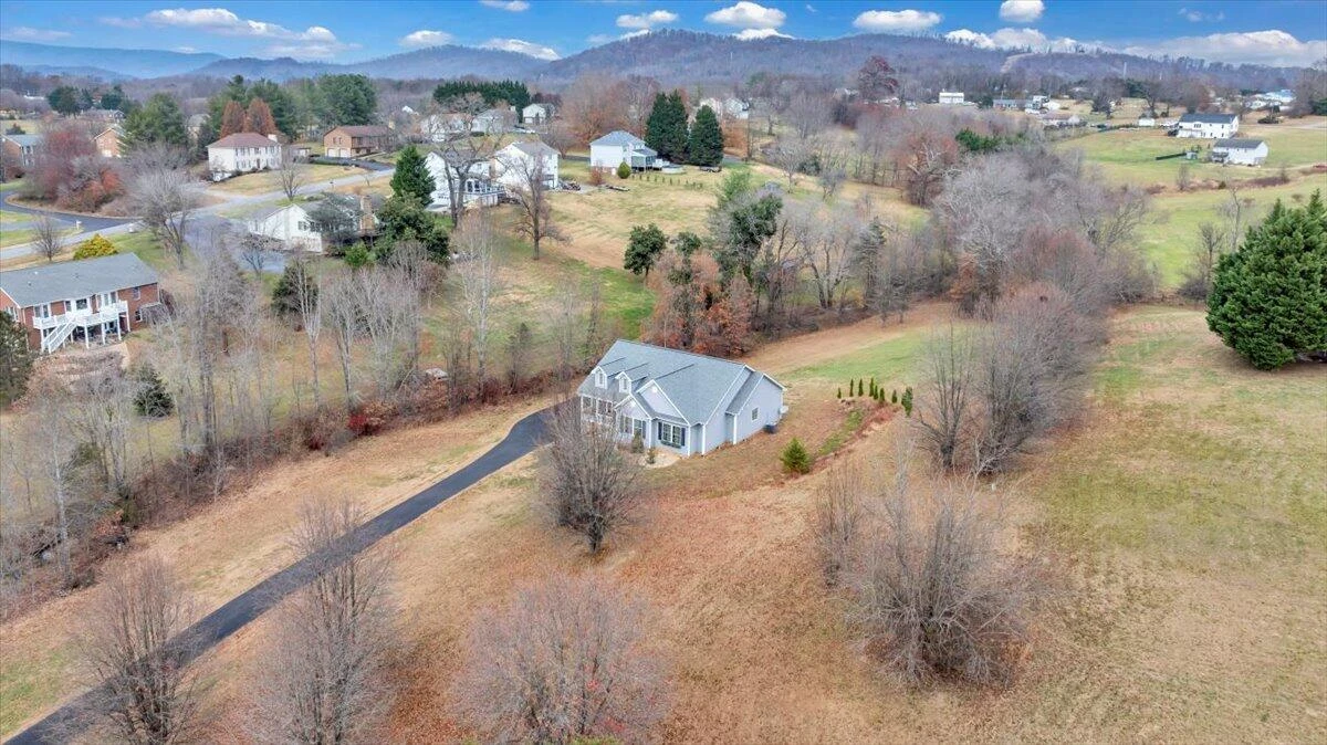 1074 Blueberry Hill CT - Photo 95