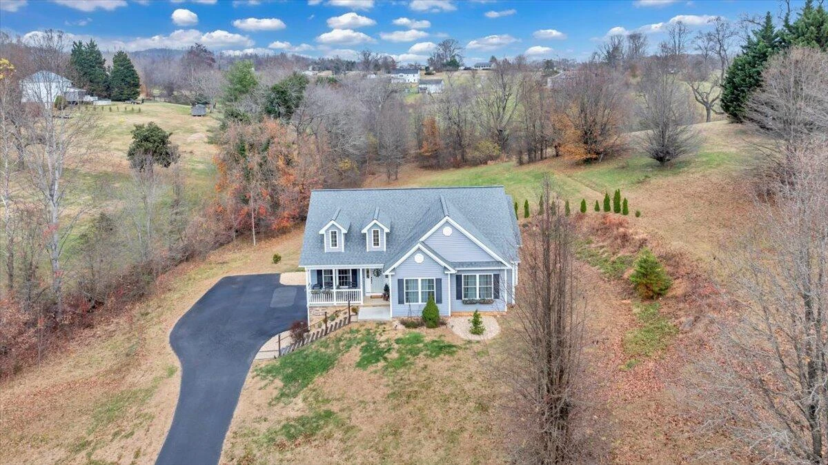 1074 Blueberry Hill CT - Photo 96