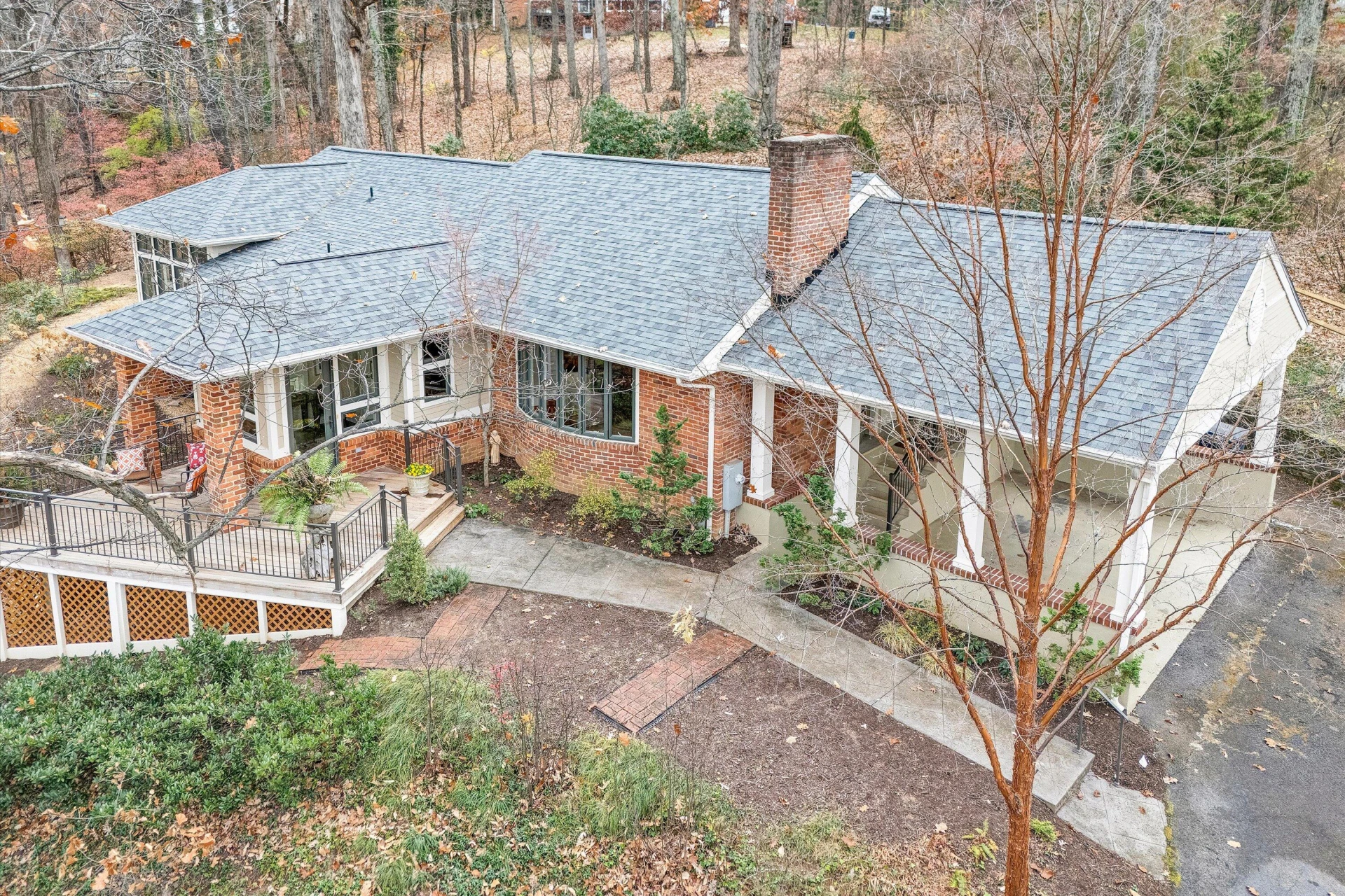 3600 Ridgewood LN SW - Photo 2