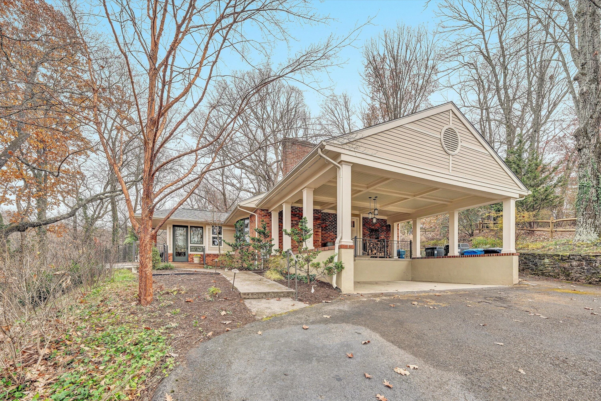 3600 Ridgewood LN SW - Photo 5