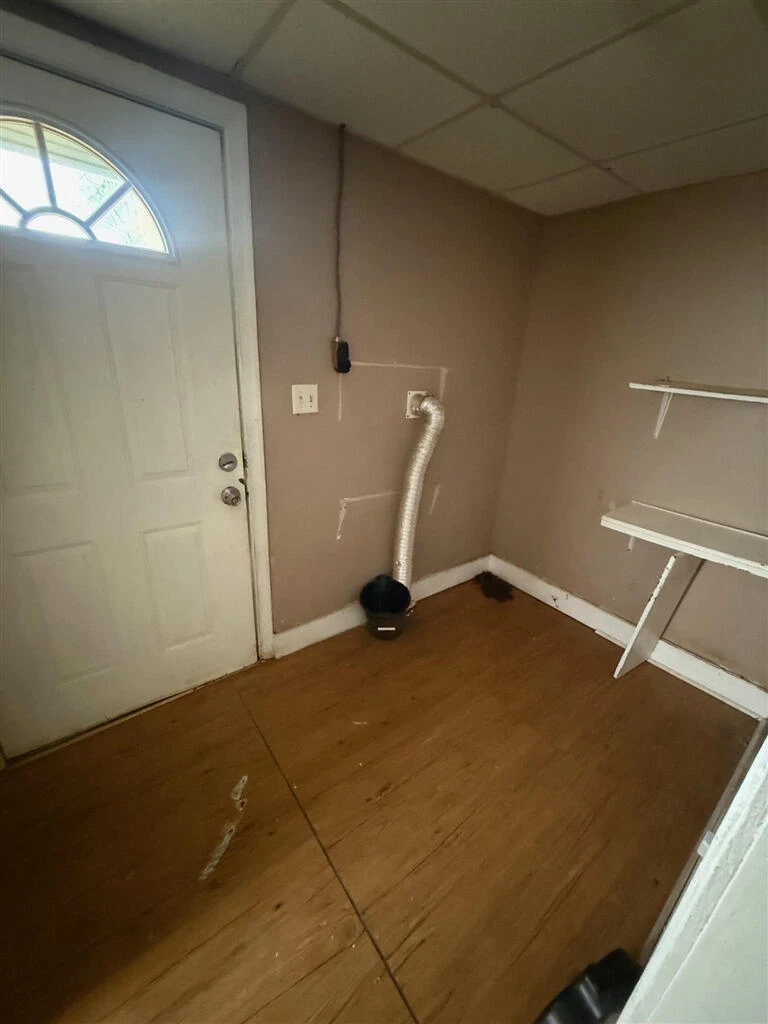 1115 Orange AVE NW - Photo 10
