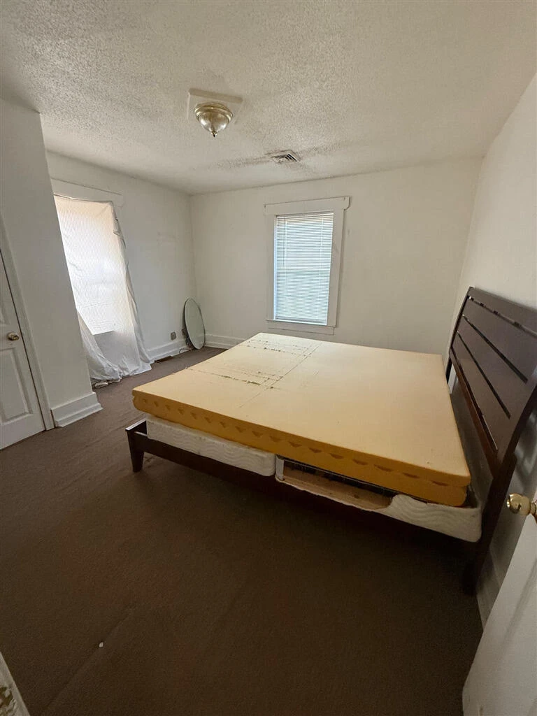 1115 Orange AVE NW - Photo 12