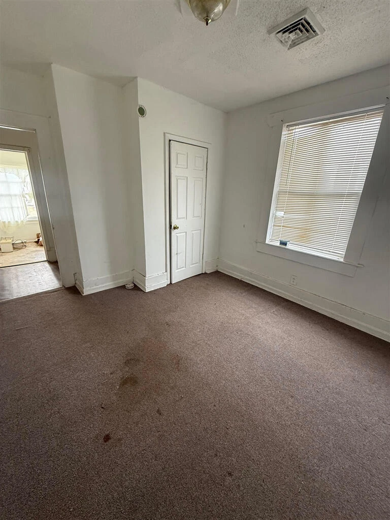 1115 Orange AVE NW - Photo 16