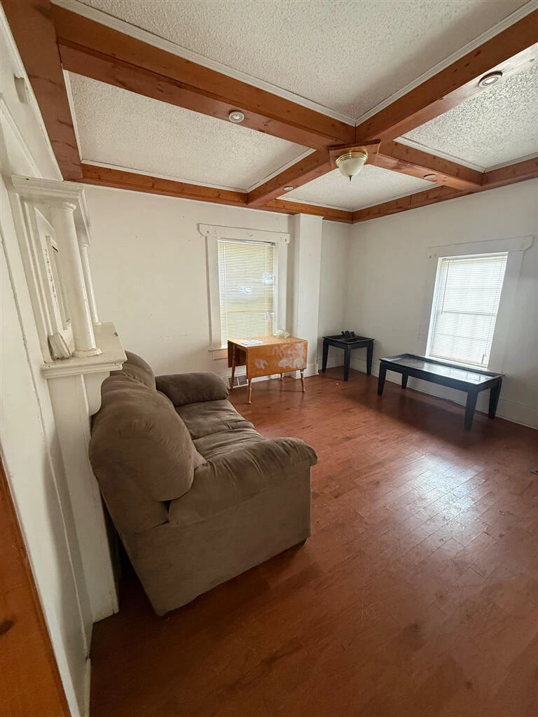 1115 Orange AVE NW - Photo 4
