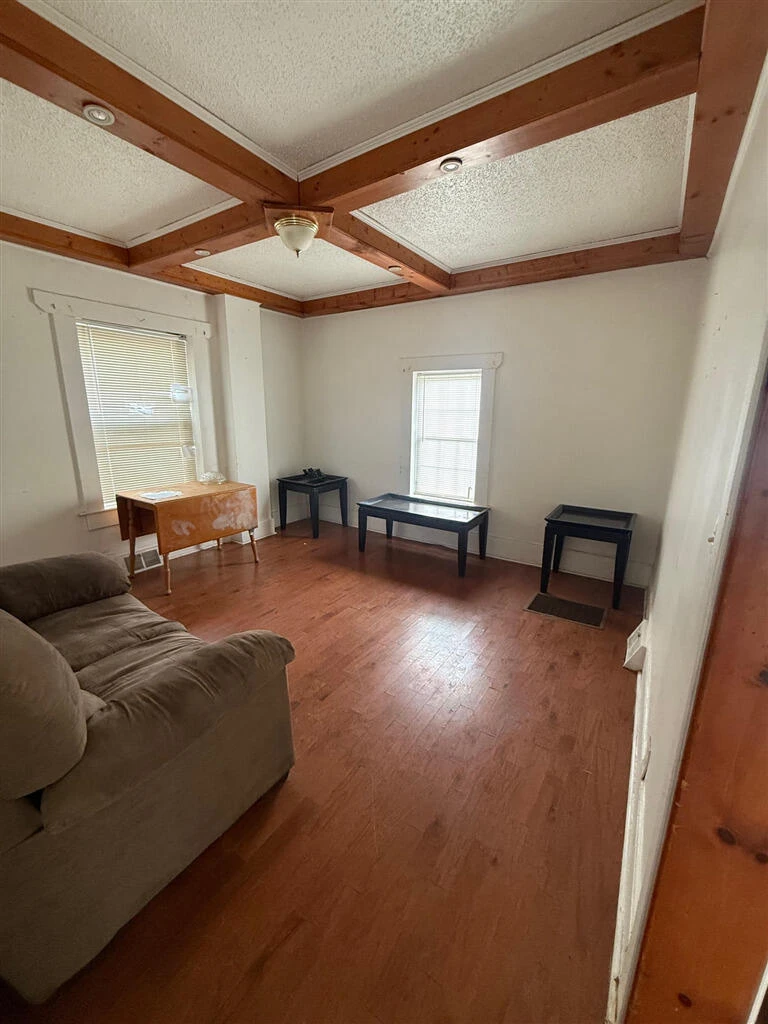 1115 Orange AVE NW - Photo 5
