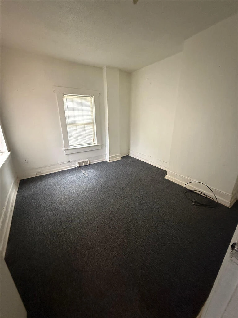 1115 Orange AVE NW - Photo 7