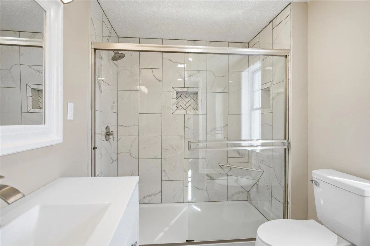 707 Brandon AVE SW - Photo 10