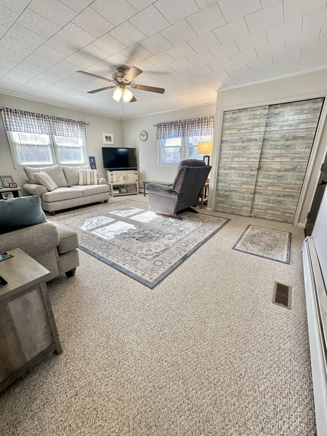 833 Jefferson AVE - Photo 33