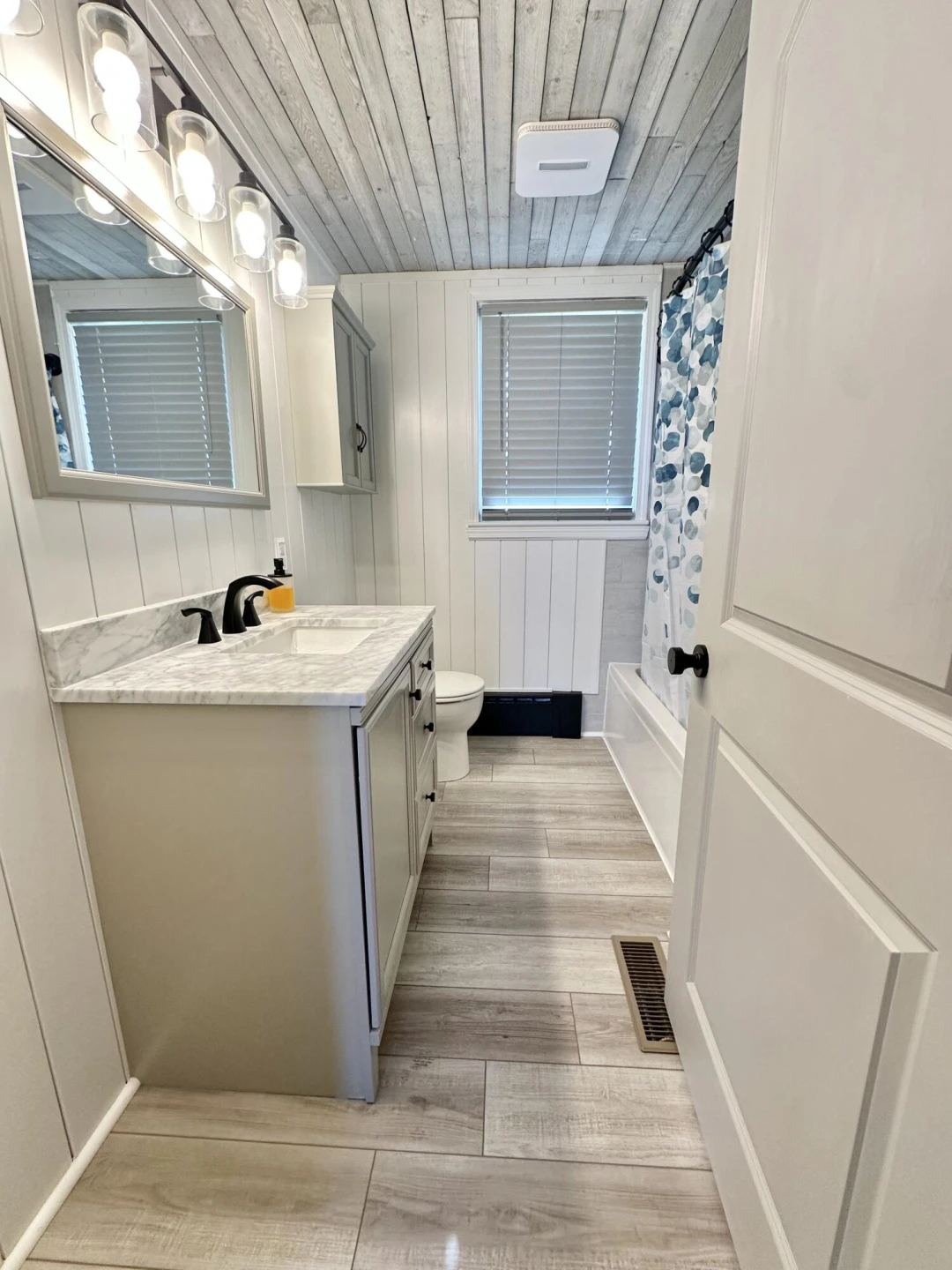 833 Jefferson AVE - Photo 39