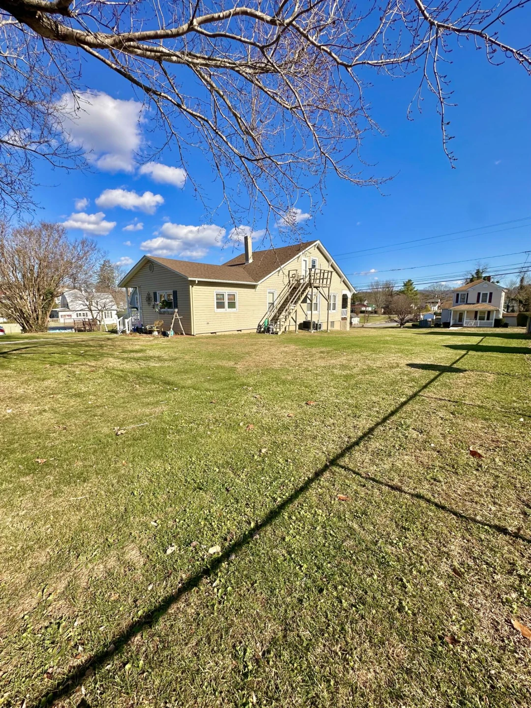 833 Jefferson AVE - Photo 8