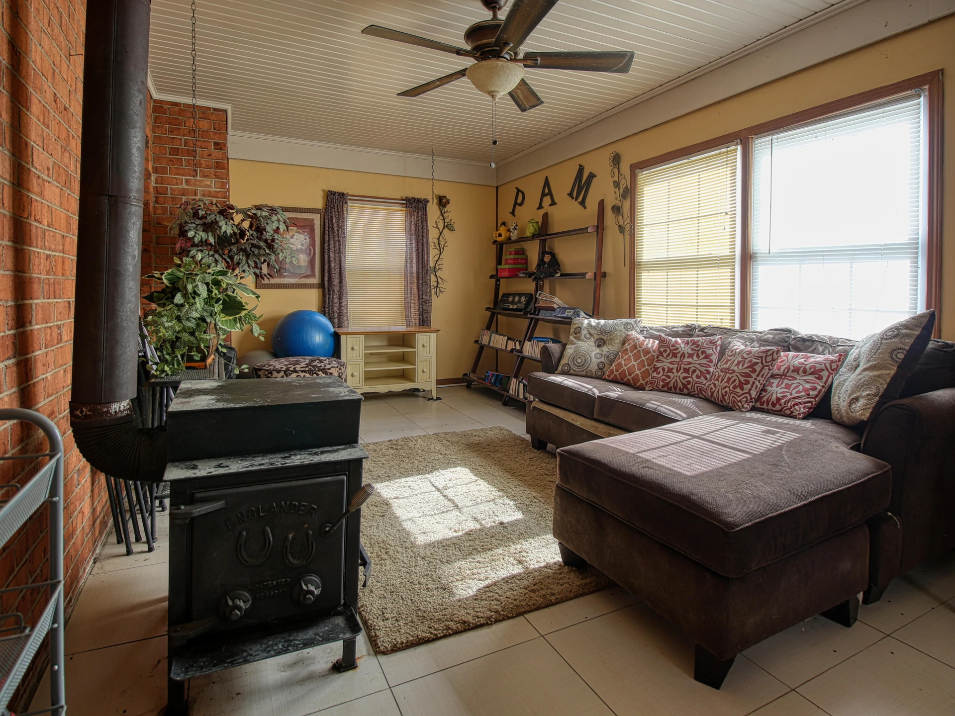 702 Norfolk PL - Photo 9