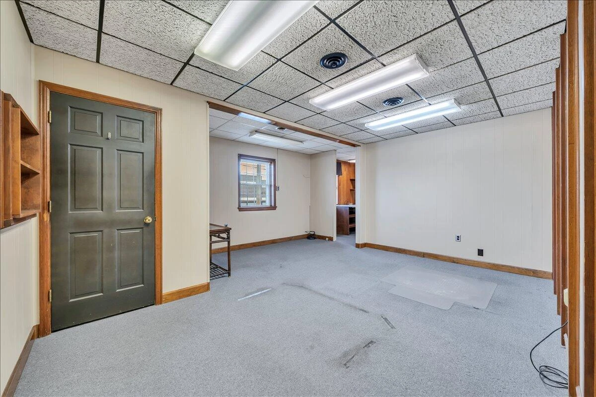 356 Campbell AVE SW - Photo 11