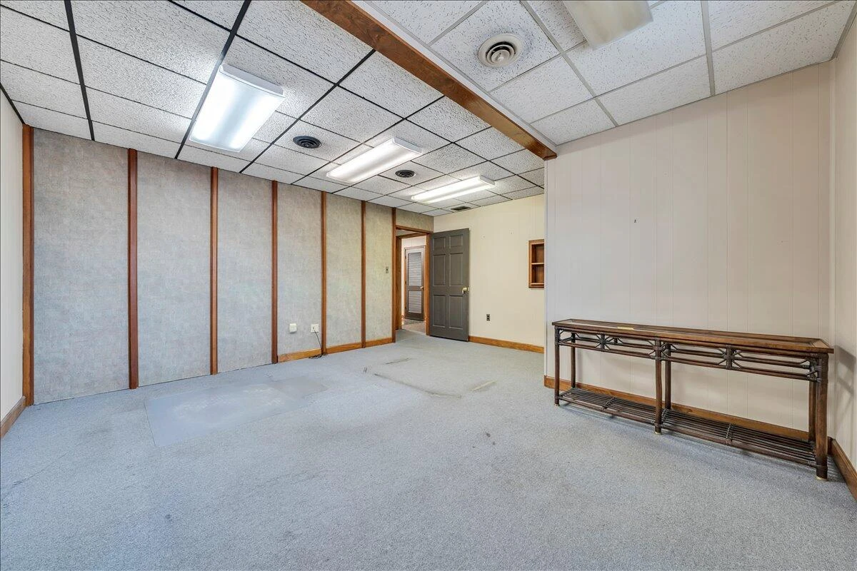 356 Campbell AVE SW - Photo 12