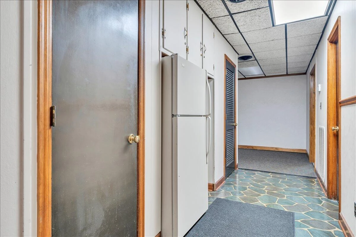 356 Campbell AVE SW - Photo 14
