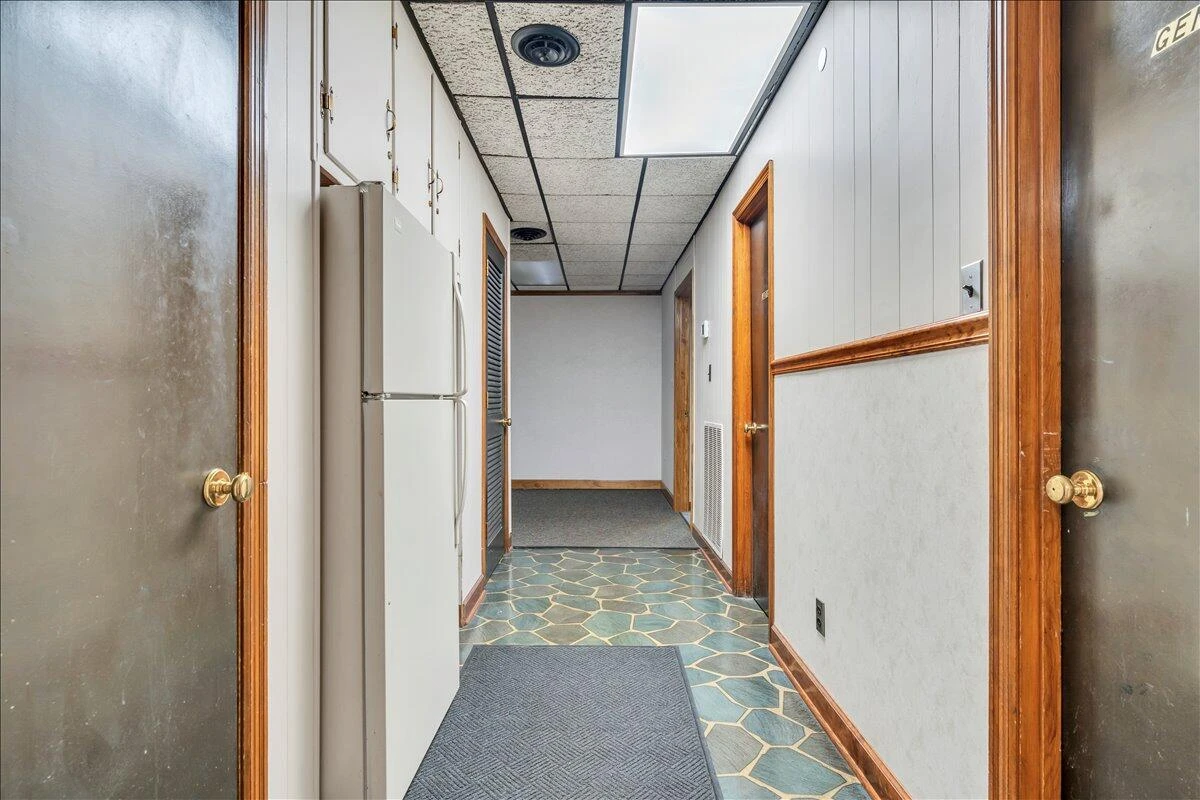 356 Campbell AVE SW - Photo 15