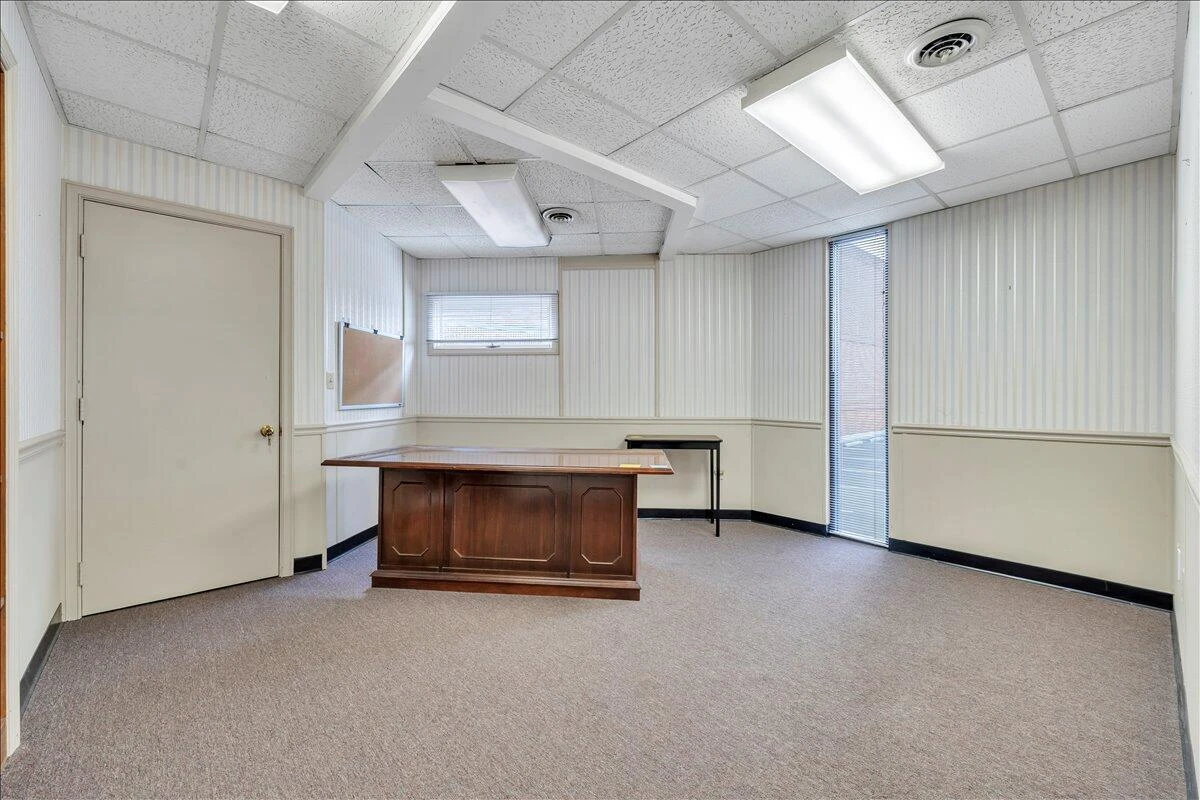 356 Campbell AVE SW - Photo 18
