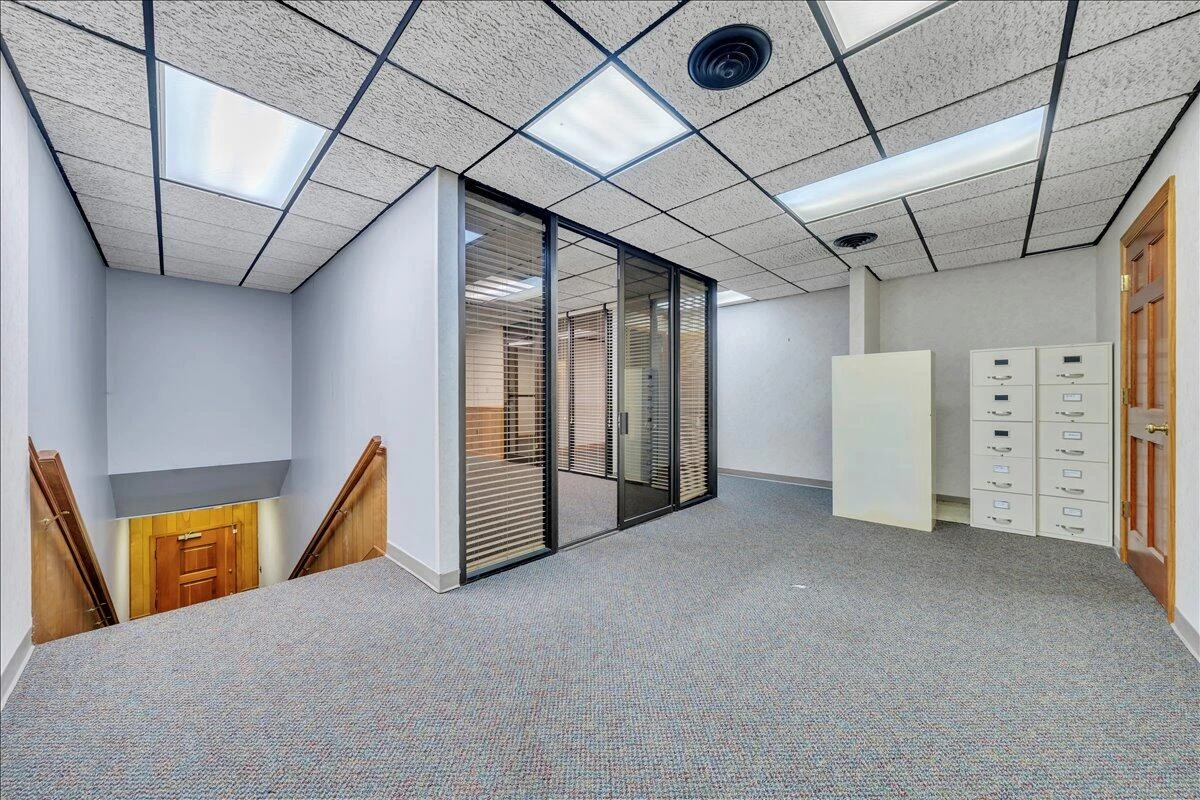 356 Campbell AVE SW - Photo 21