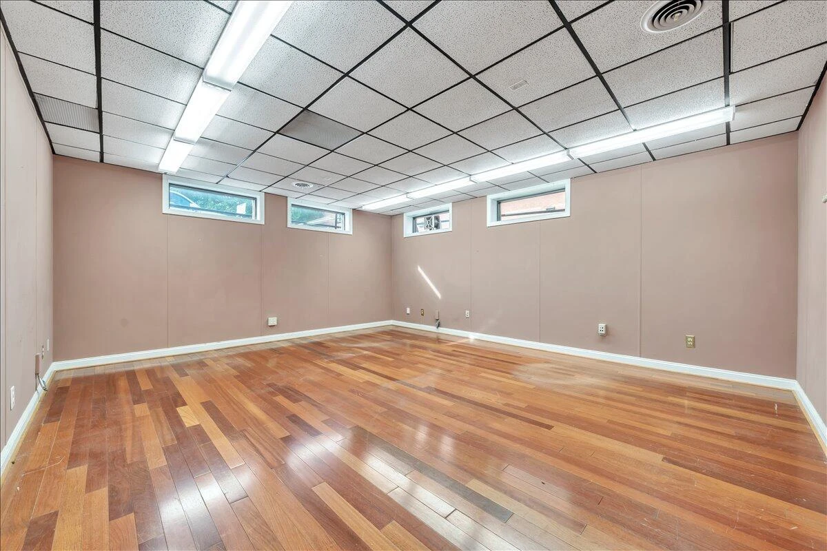 356 Campbell AVE SW - Photo 30