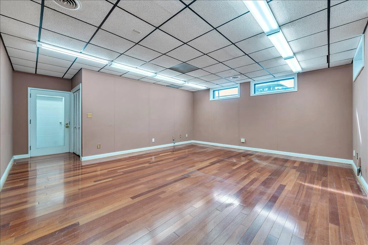 356 Campbell AVE SW - Photo 31