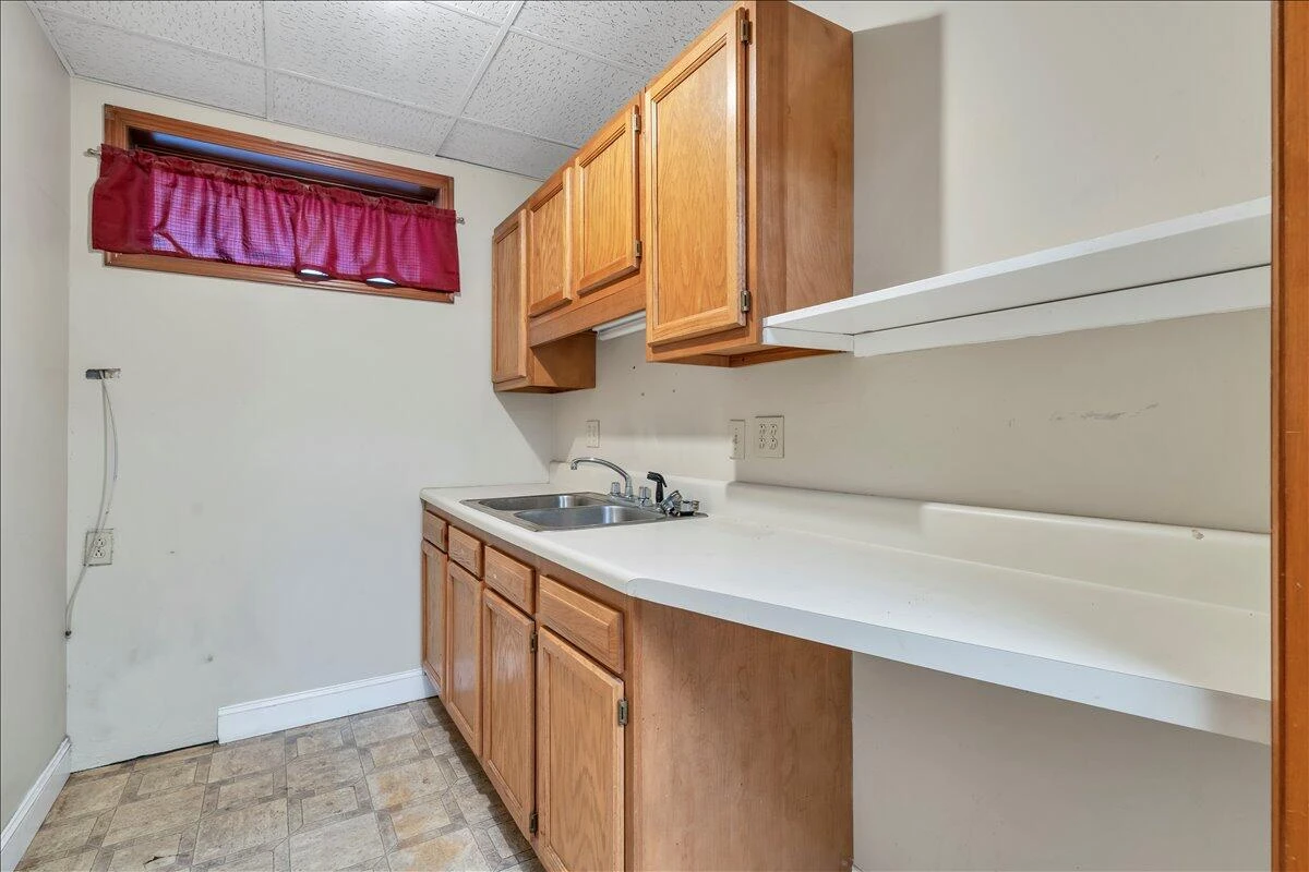 356 Campbell AVE SW - Photo 36