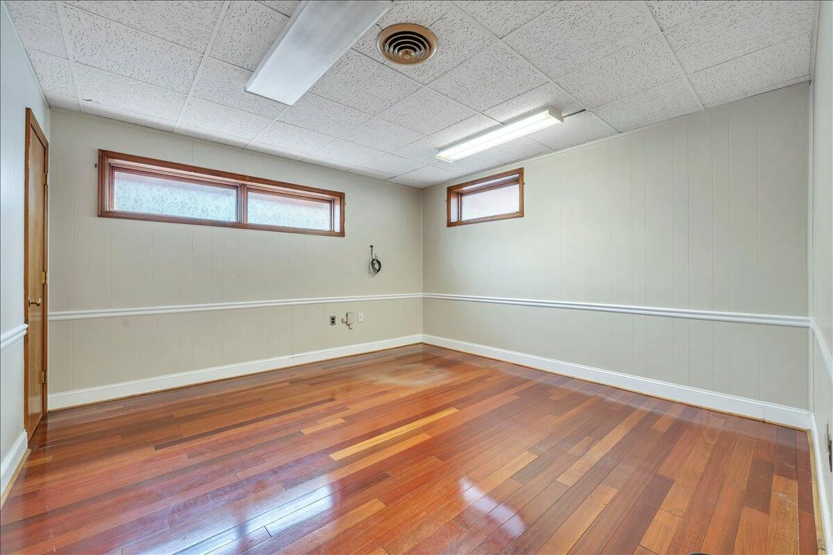 356 Campbell AVE SW - Photo 37