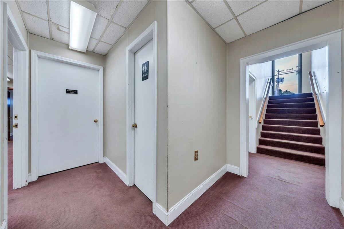 356 Campbell AVE SW - Photo 49