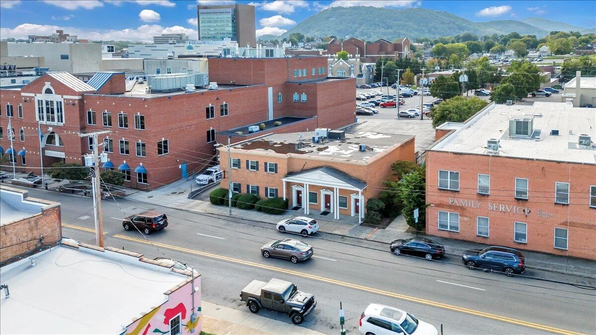 356 Campbell AVE SW - Photo 81