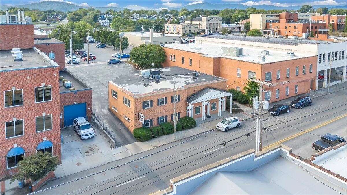 356 Campbell AVE SW - Photo 82