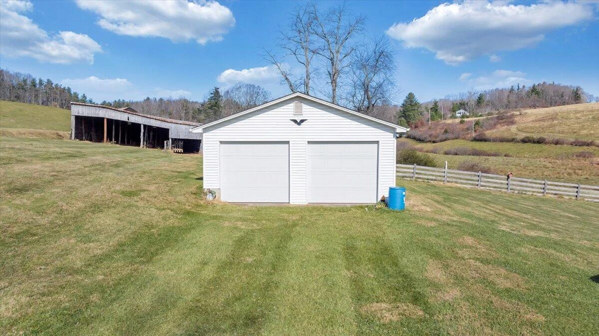 6629 Floyd Highway N - Photo 28