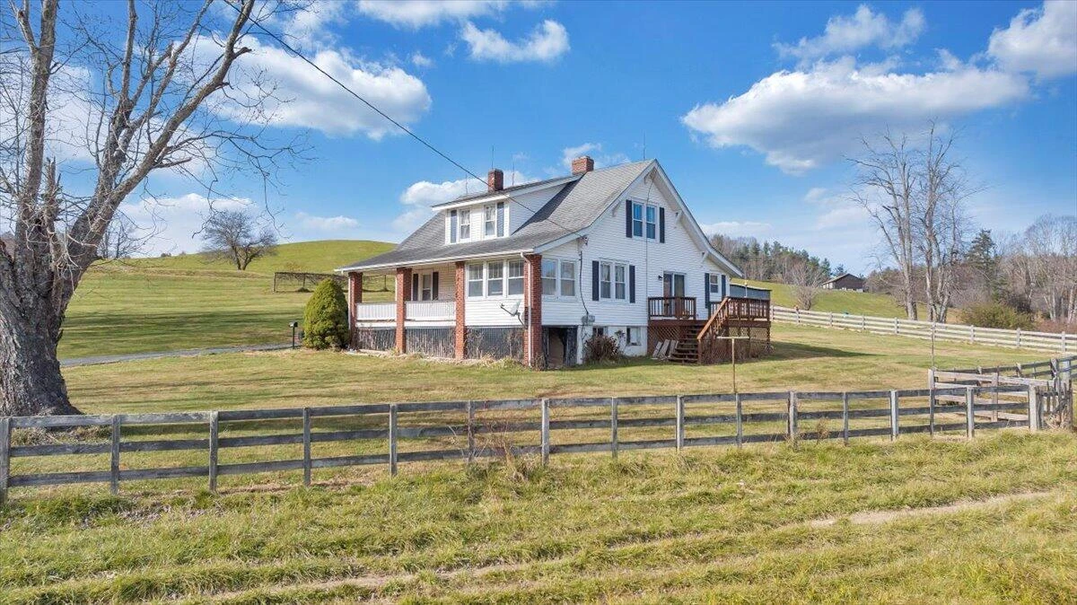 6629 Floyd Highway N - Photo 3