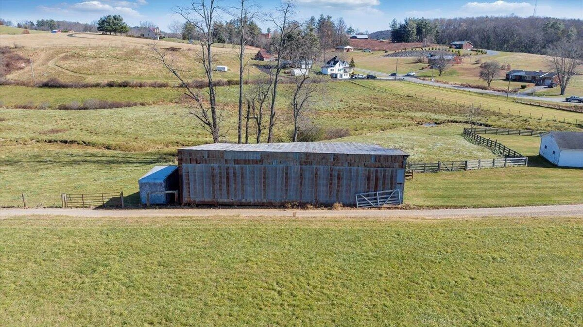 6629 Floyd Highway N - Photo 30