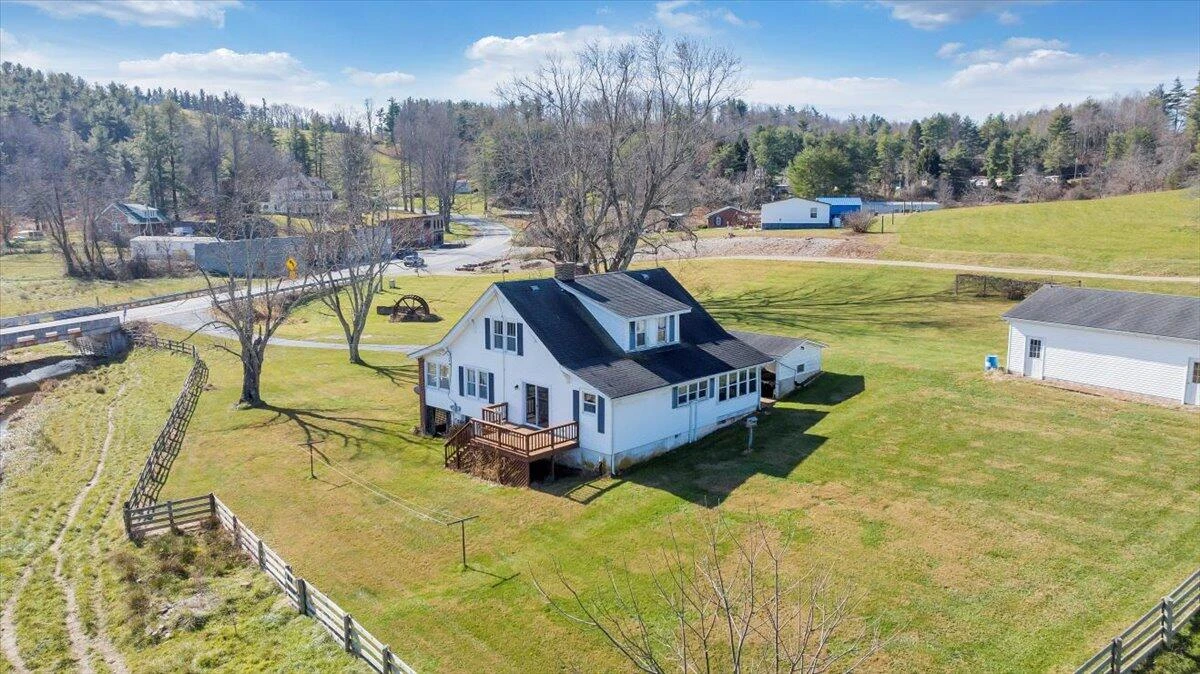 6629 Floyd Highway N - Photo 31