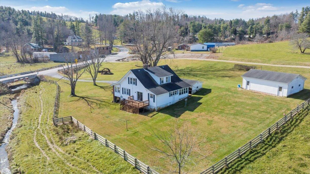6629 Floyd Highway N - Photo 32