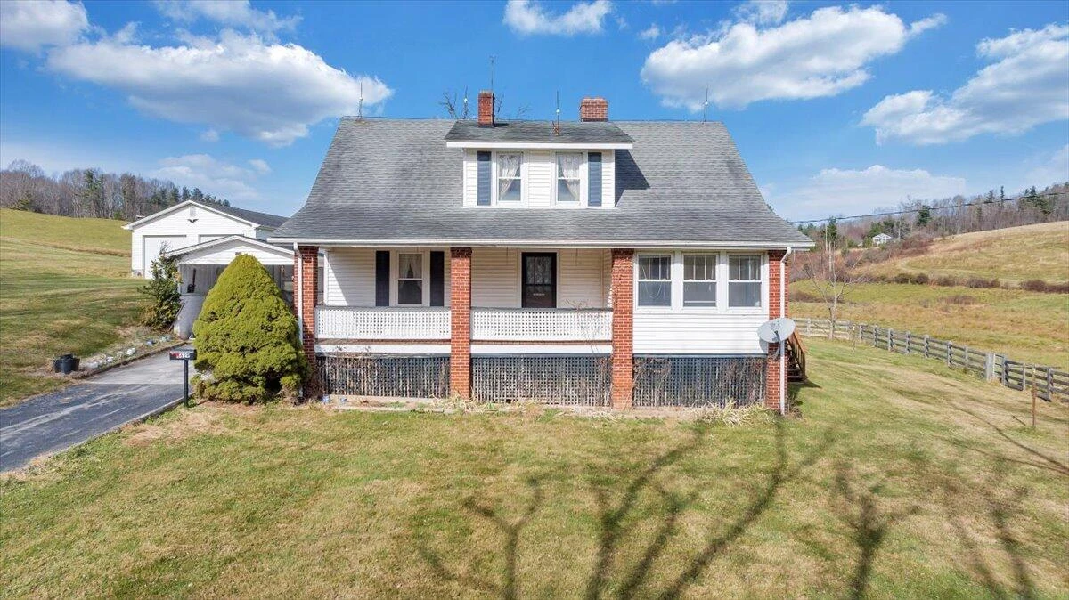 6629 Floyd Highway N - Photo 4