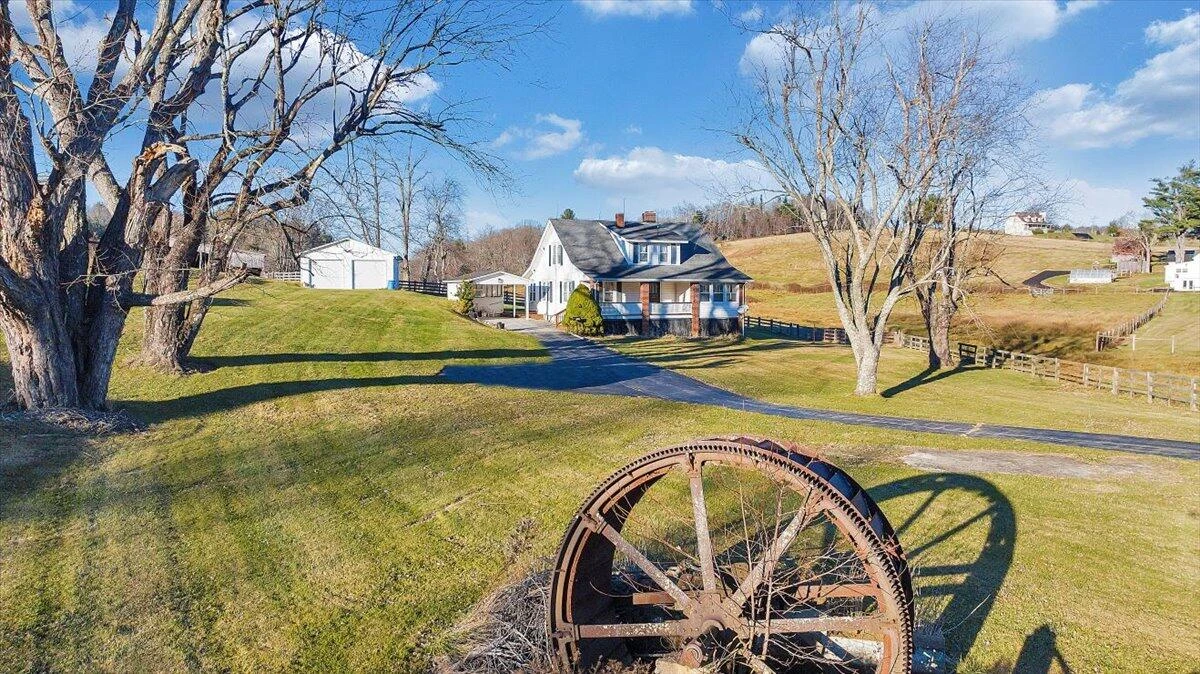 6629 Floyd Highway N - Photo 8